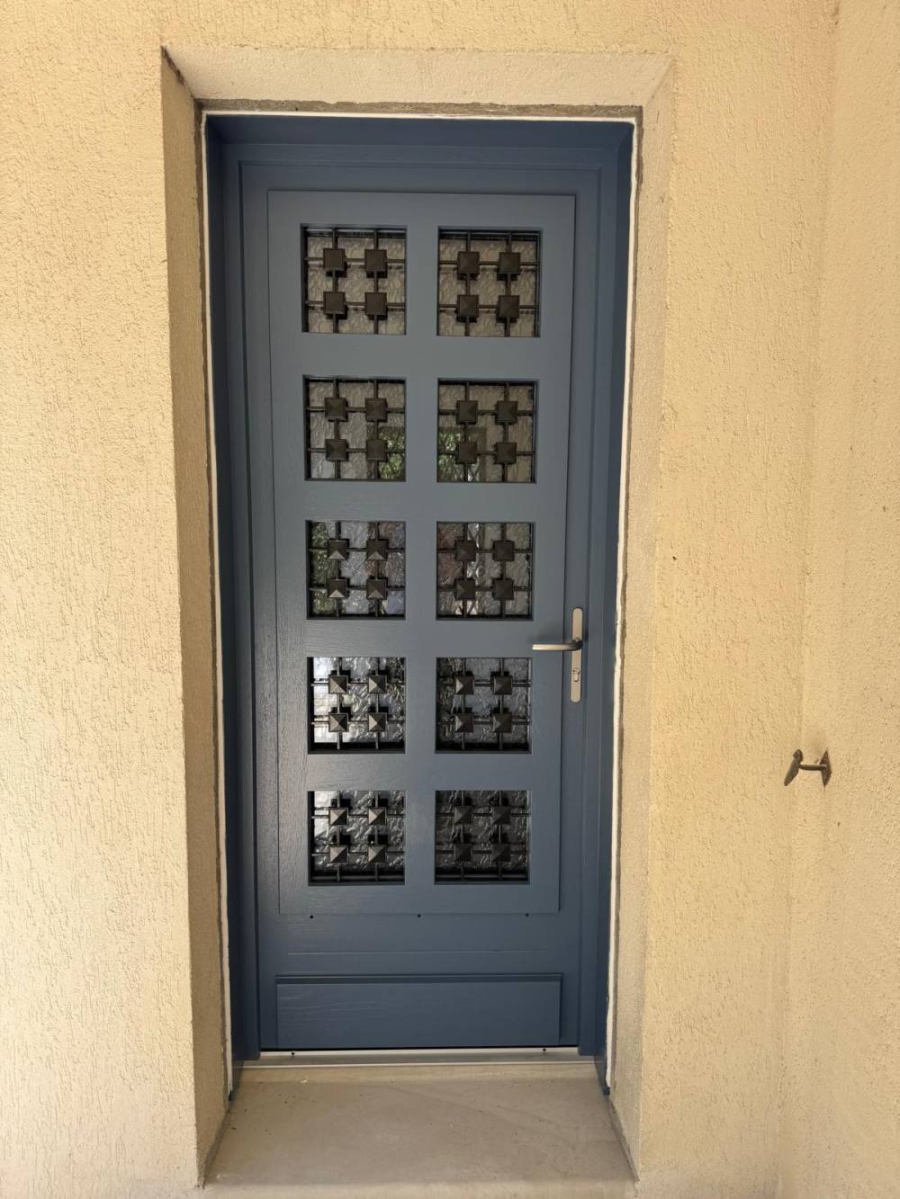 porte d'entrée en bois